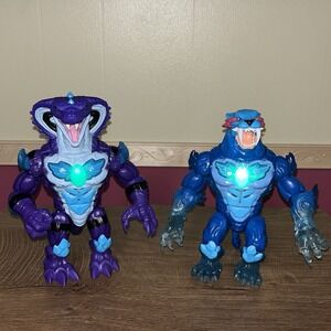Mr Beast Lab Cryo Mystery Collector Figures Panther & Strike Cobra Lights/Sound